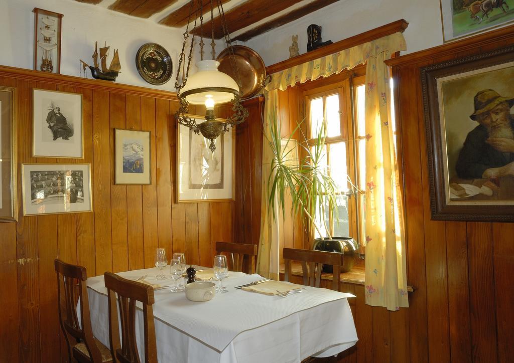 Auberge de Dully Exterior foto