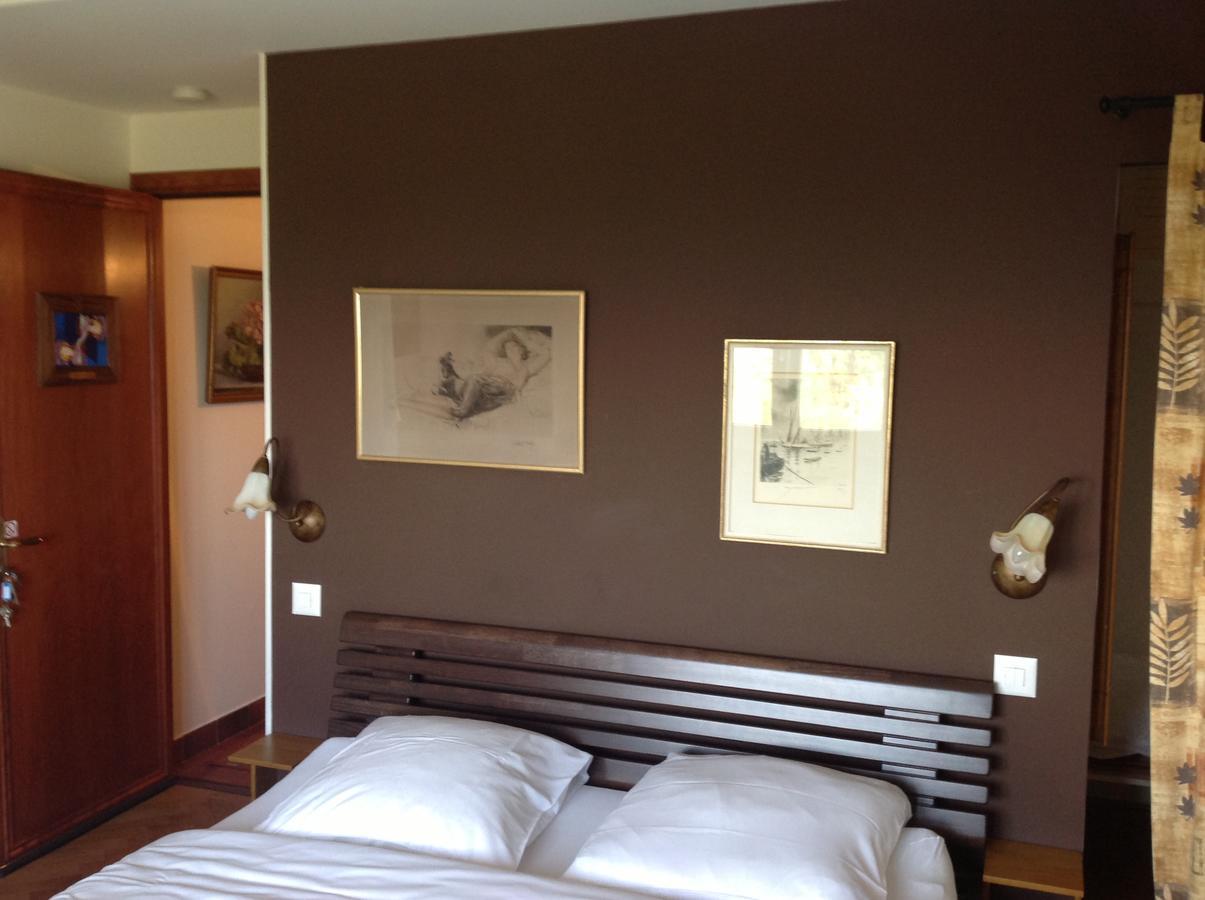 Auberge de Dully Exterior foto
